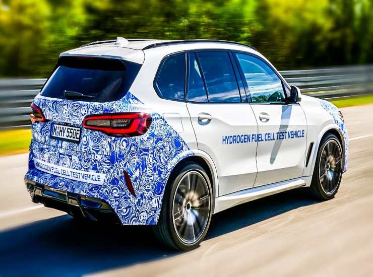 iX5 Hydrogen: energia pulita e potenza