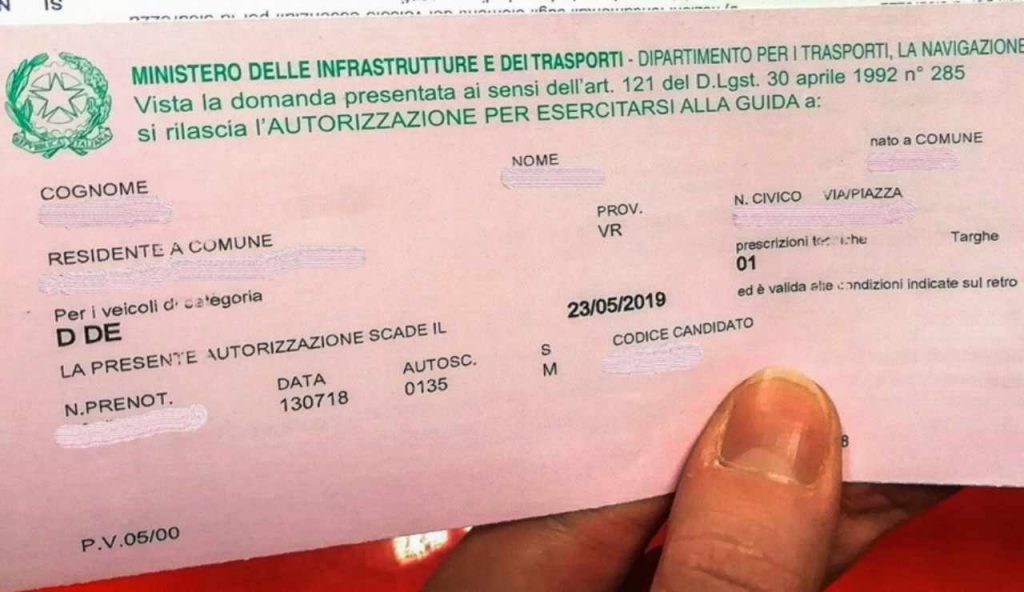Foglio rosa, 1731€ di multa se ti eserciti così Pensaci due volte prima di rischiare Foglio rosa, 1731€ di multa se ti eserciti così Pensaci due volte prima di rischiare