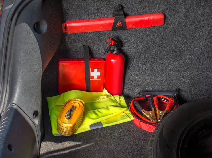 Un kit di emergenza completo - giornalemotori.it