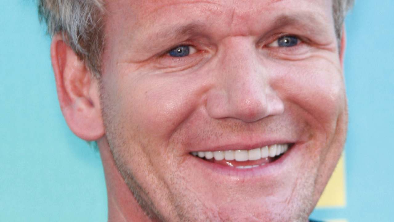 Gordon Ramsay, lo chef ama le italiane per stare con loro spende un