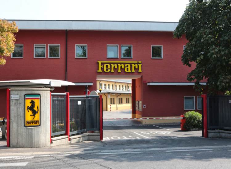 La sede di Maranello della Ferrari - fonte depositphotos.com - giornalemotori.it