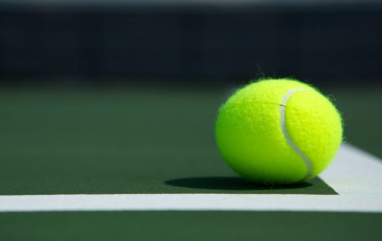 Una pallina da tennis - depositphotos.com - giornalemotori.it