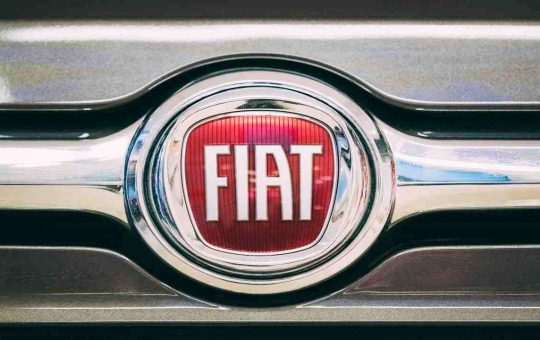 Il logo della Fiat - fonte Corporate+ - giornalemotori.it
