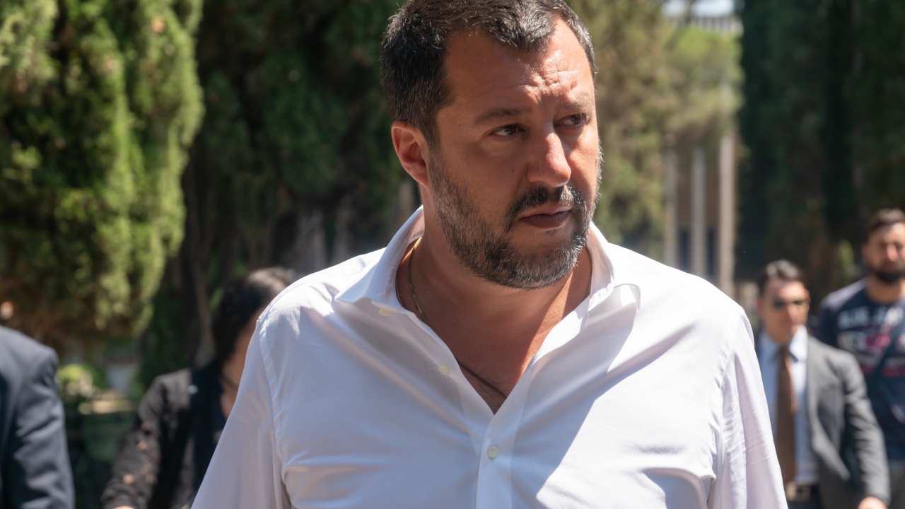 Il ministro dei trasporti e vicepremier Matteo Salvini - fonte depositphotos.com - giornalemotori.it