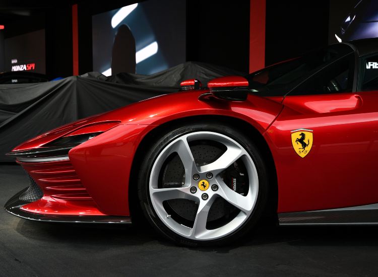 Una foto della Ferrari Daytona SP3 - fonte depositphotos.com - giornalemotori.it