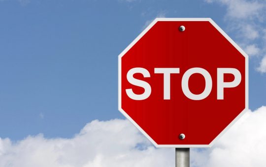 Stop alla circolazione nei fine settimana - fonte depositphotos.com - giornalemotori.it
