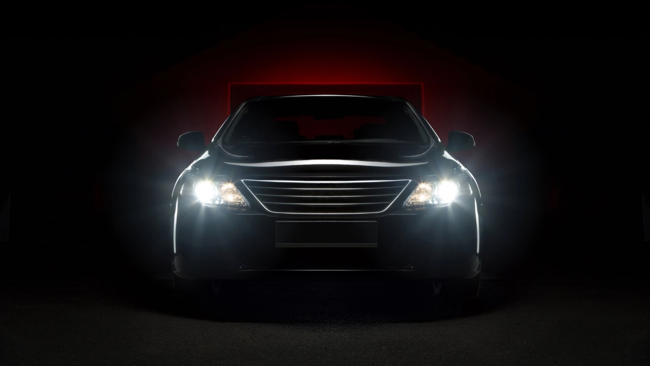 Fari auto, come evitare di essere accecati - fonte depositphotos.com - giornalemotori.it