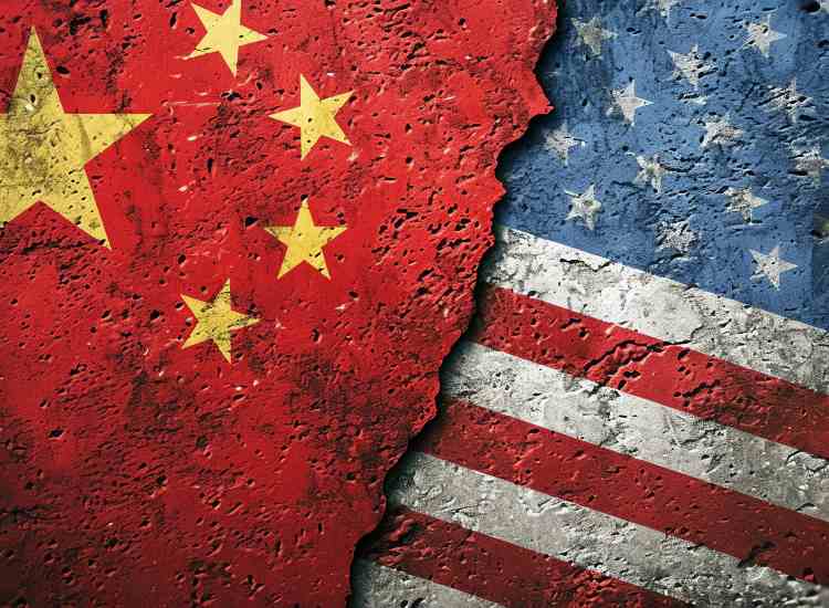 Stati Uniti e Cina, è guerra sulle auto elettriche - fonte stock.adobe - giornalemotori.it