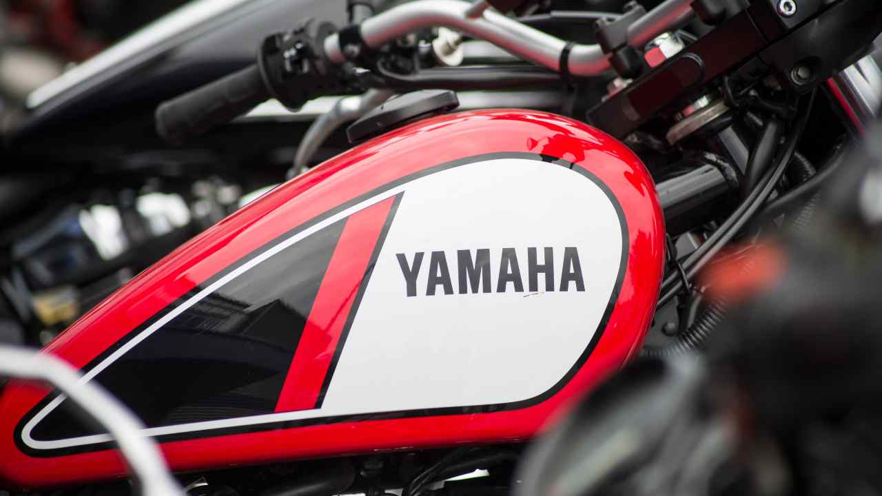 Yamaha, il trucco per rimuovere i graffi dalla moto - fonte stock.adobe - giornalemotori.it