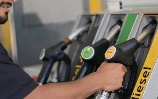 Addio a benzina e a diesel - fonte depositphotos.com - giornalemotori.it
