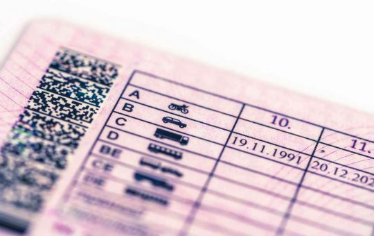 Bonus patente 2025 - fonte stock.adobe - giornalemotori.it
