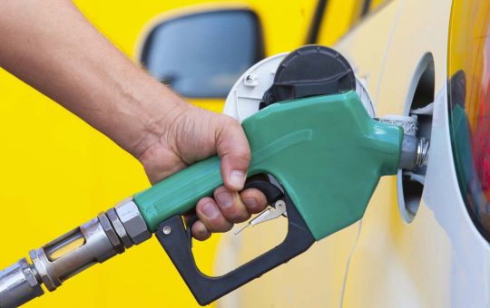 Il trucco per risparmiare sulla benzina - fonte depositphotos.com - giornalemotori.it