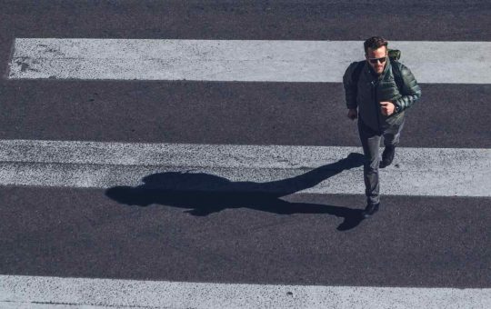 Strisce pedonali, come cambia la legge - fonte Pexels - giornalemotori.it