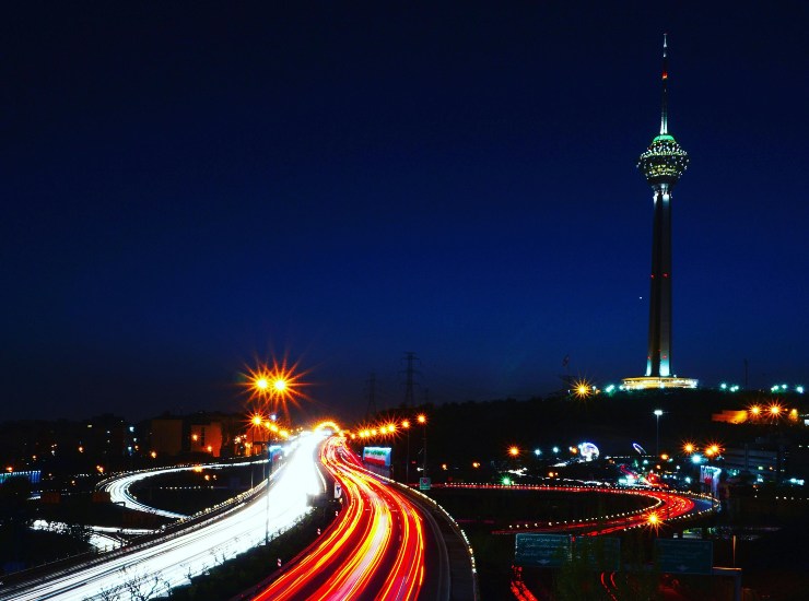 Teheran, capitale dell'Iran - fonte Pexels - giornalemotori.it
