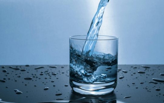 Acqua al posto del carburante - fonte Pexels - giornalemotori.it