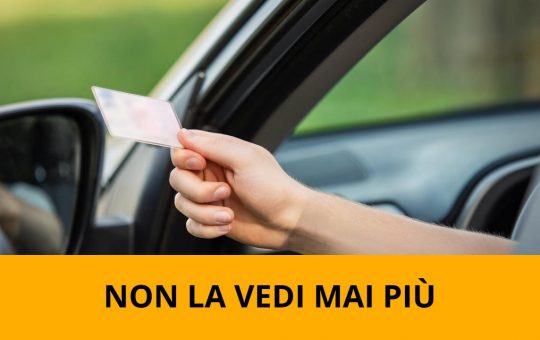 Rinnovo della patente negato - fonte stock.adobe - giornalemotori.it