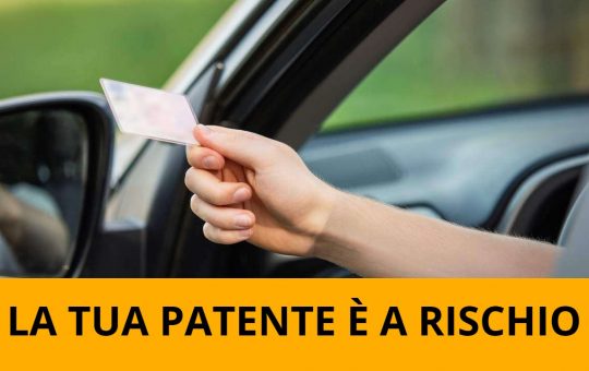 Ti ritirano la patente - fonte stock.adobe - giornalemotori.it