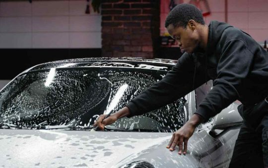Detersivo Auto fai da te: non buttare più i tuoi soldi