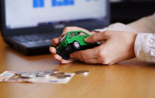 Da Aprile il nuovo bonus auto - fonte Freepik - giornalemotori.it