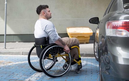 Disabile, scatta comunque la multa - fonte Freepik - giornalemotori.it