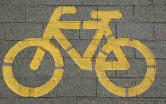 Divieto di circolazione in bici - fonte Pexels - giornalemotori.it