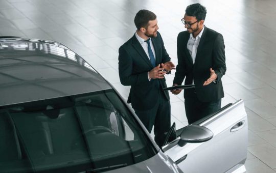 Auto più vendute: non è l'elettrico il preferito dagli italiani
