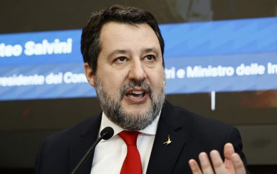Il ministro dei trasporti Matteo Salvini - fonte Facebook - giornalemotori.it