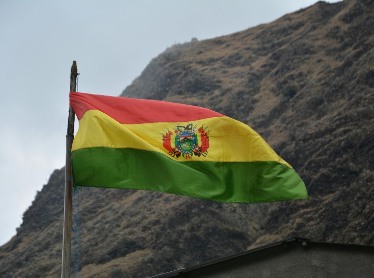 La bandiera della Bolivia - fonte Pexels - giornalemotori.it