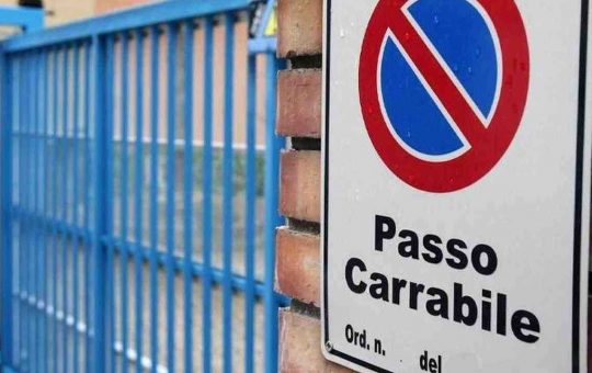Passo carrabile - fonte Ansa Foto - giornalemotori.it