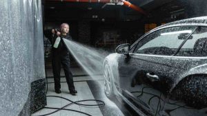 5 trucchi per lavare a fondo l'Auto