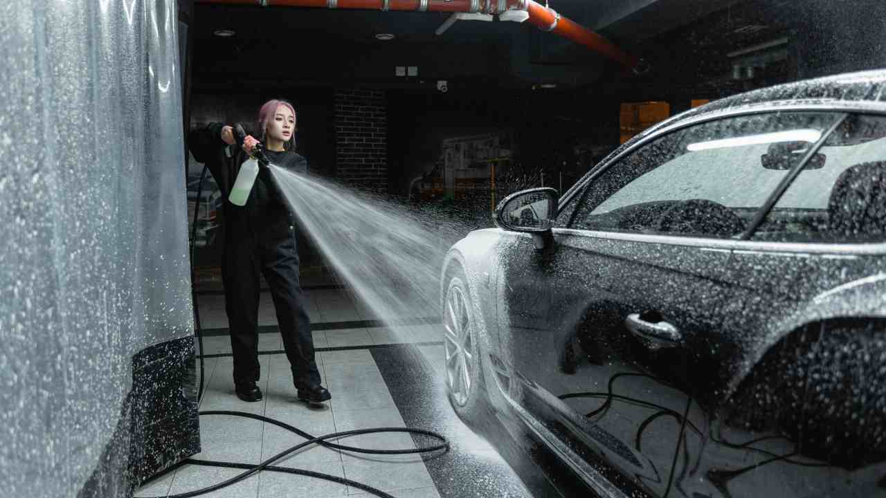 5 trucchi per lavare a fondo l'Auto