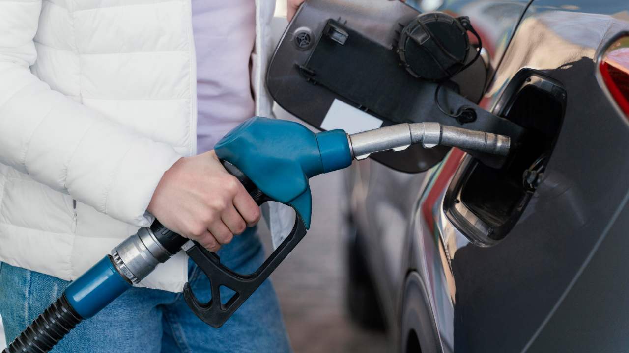 L'auto che funziona ad acqua - fonte Freepik - giornalemotori.it