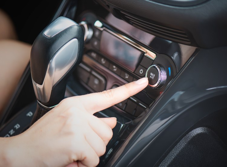Se l'auto scotta, non agire d'impulso